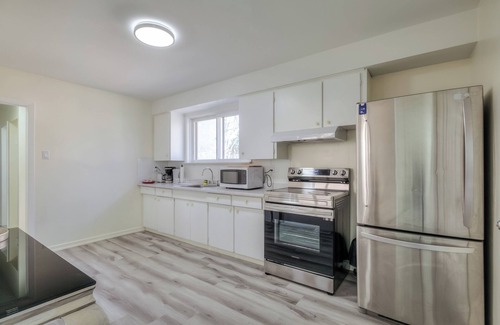 Scarborough Casa | Home In Bluffers! 5 minutes to the Bluffers Park