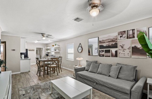 El Paso Casa | Home in central El paso / Medical Ctr of Americas