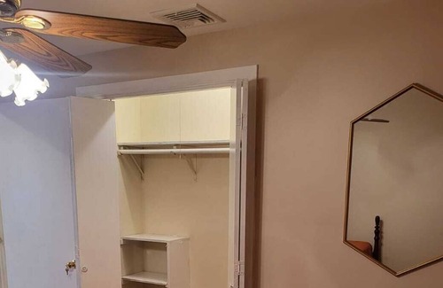 Momauguin Casa | Home in East Haven