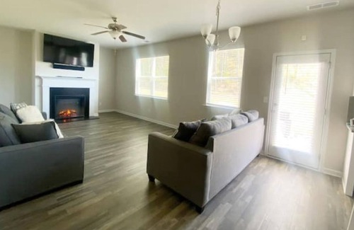 Union City Casa | Home in Fairburn