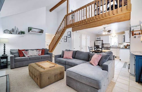 Hamlin Casa | ¡Nuevo! Inicio en Hideout: Cómodo, limpio, cerca del lago, piscina, Ski Hill y más.