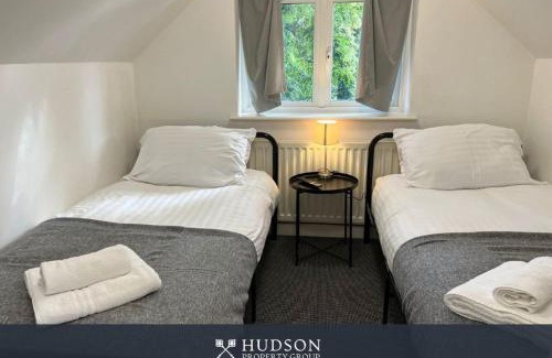 Coalbrookdale Casa | Home in Ironbridge with Rear Garden