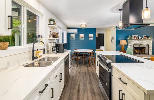 Lochsloy Casa | Home in Lake Stevens with large fenced yard