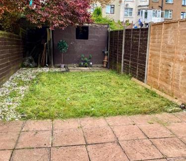 Chatham Apartamento | Home In Medway Chatham