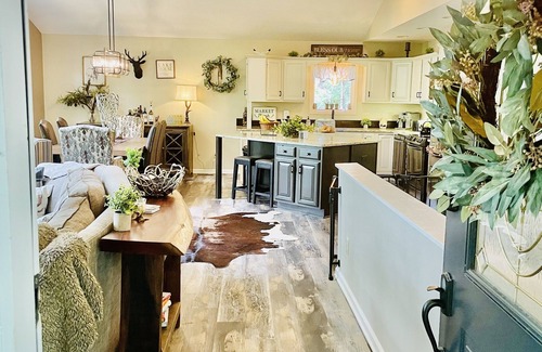 Mill Spring Casa | Home in Mill Spring/Hendersonville no Hurricane damage