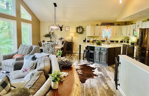 Mill Spring Casa | Home in Mill Spring/Hendersonville no Hurricane damage