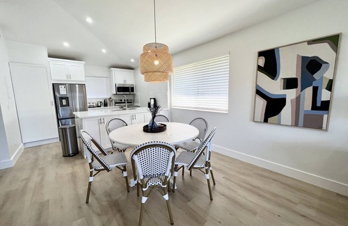 Hunt Club Villa | Home in Palm Beach Gardens - Luxurious 2 Bedroom Cottage at PGA National