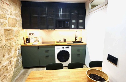 Quartier Sainte-Avoye Apartamento | Home in Paris Chatelet/Marais great apt for 6px