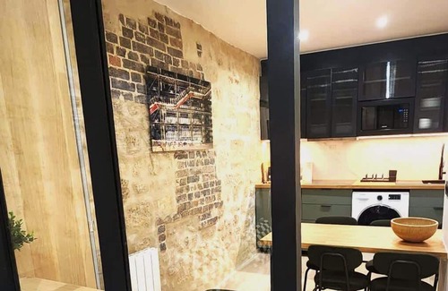 Quartier Sainte-Avoye Apartamento | Home in Paris Chatelet/Marais great apt for 6px