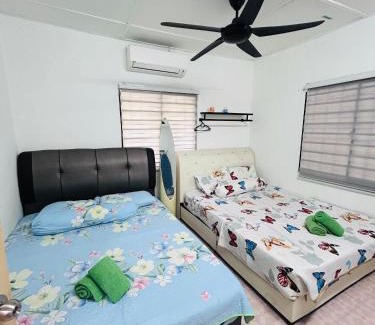 Taman Murni 2 Casa | Home in Sepang, Homestay Mokhzan