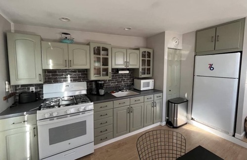 Somers Point Casa | Home in Somers Point