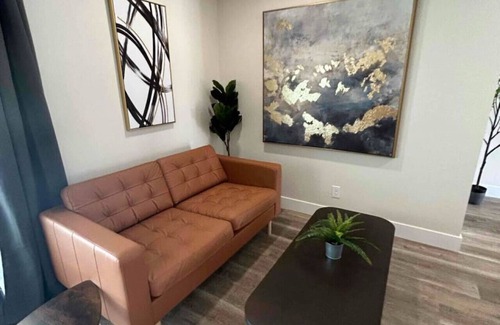 Fresno Casa | Home in the City: 4BR Fresno Retreat