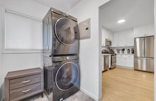 North Central Casa | Home in the Heart of Pasadena!