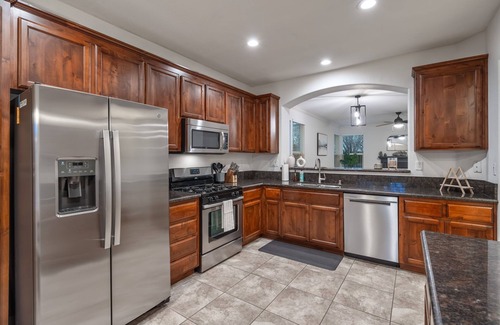 Roseville Casa | Home in the Heart of Roseville