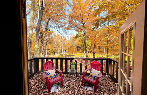 Hillsboro Casa | Home in the woods two miles from Hillsboro and five miles from Rocky Fork Lake.