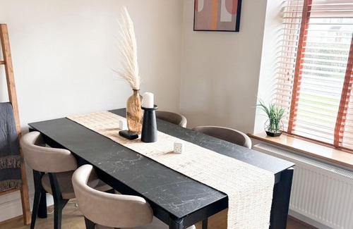Cranham Casa | Home in Upminster