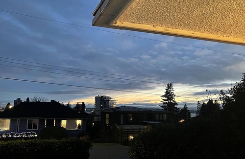 Dundarave Casa | Home in West Vancouver