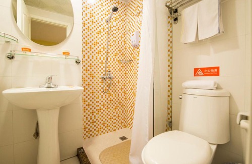 Datong District Hotel | Home Inn Daqing Xincu Keji Road Transportation Hub
