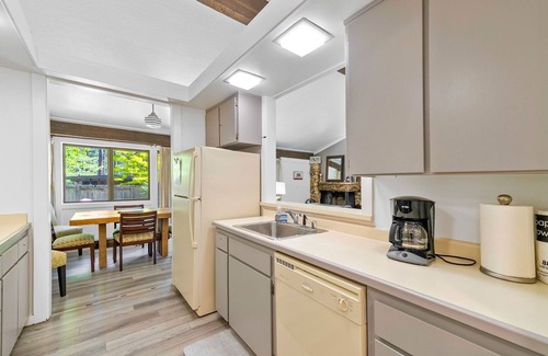 Graeagle Casa | *Home is currently for sale 7/3/2025 The Eagle`s Nest - 28 Graeagle Meadows