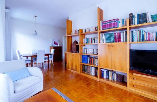 Ospedaletti Apartamento | Home La Quiete. Two Bedrooms, 250m from the Beach