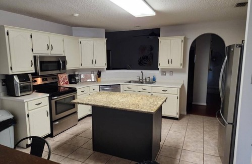 Baker Casa | Home located on cul-de-sac in quiet community