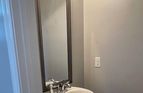 Elliott Casa | Home Near Shaw Airforce Base Close to Major Attractions, Food, & Entertainment