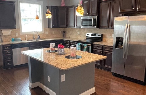 Elliott Casa | Home Near Shaw Airforce Base Close to Major Attractions, Food, & Entertainment