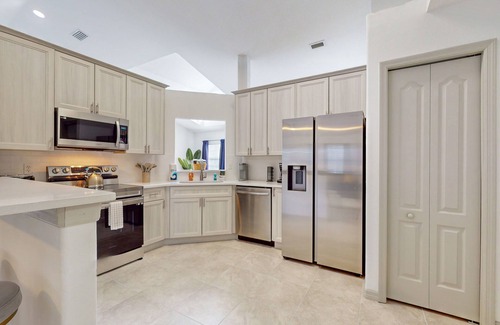 Indian Trails Casa | Home near the beach with private pool, inviting patio, streaming & AC
