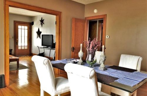 Omaha Casa | Home near Zoo/College World Series/Downtown