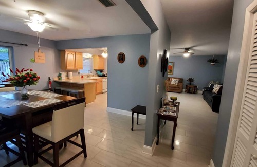 University Casa | Home next to USF, VA Hospital, Busch Gardens, Moffitt, Advent Health & more.
