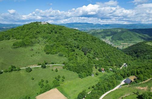 Visoko Casa | Home of Peace at the top of the Pyramid Sun and Love