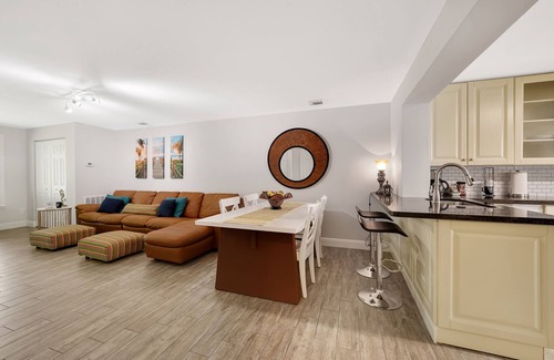 Melaleuca Gardens Casa | Home on Canal unit A by PMI