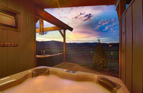 Grand Elk Ranch Casa | Home on Golf Course with Hot Tub, Near Grand Lake
