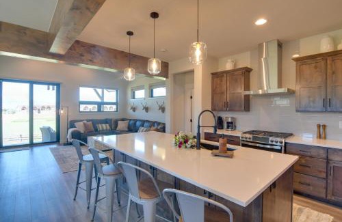 Grand Elk Ranch Casa | Home on Golf Course with Hot Tub, Near Grand Lake