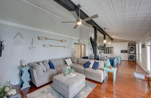 Dogwood Casa | Home On Lake Bob Sandlin with Private Boat Dock!