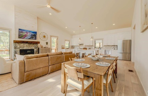 Eureka Casa | Home on the 10th Hole – Home for 8 w/ Incredible Views & Hot Tub