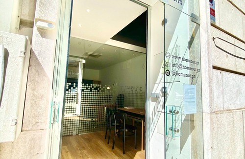 Sao Joao de Deus Apartamento | Home Out Loft C - Studio at City Center