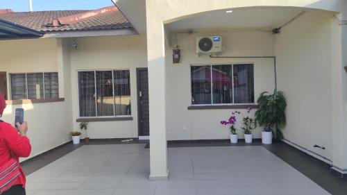 Taman Kota Masai Casa | Home stay Adams