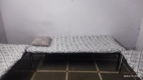 Surat Casa | Home Stay - Maa Kaamal Deep