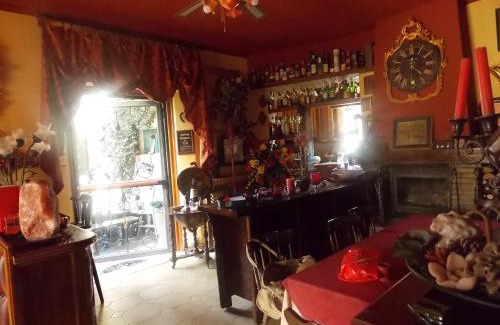Noce Cama Y Desayuno | Home Story Via della Resistenza 3 La Noce Mercatale Ozzano dell'Emilia BO