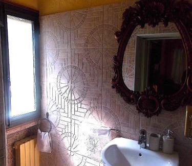 Noce Cama Y Desayuno | Home Story Via della Resistenza 3 La Noce Mercatale Ozzano dell'Emilia BO