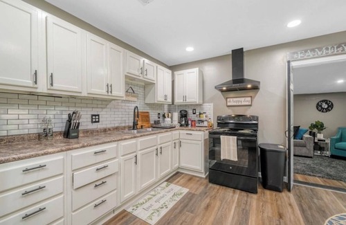 Normal Casa | Home suitable for Construction & crew workers