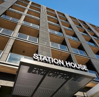 Sea Point Hotel | Home Suite Hotels Station House