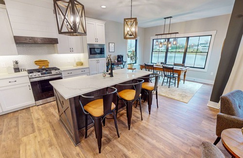 Akron Casa | Home Sweet Akron in the quaint town of Akron