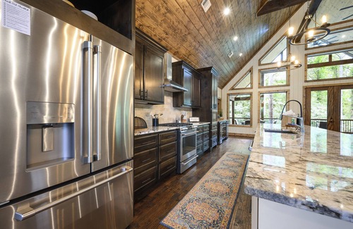 Hochatown Cabina | Home Sweet 'Homa - Rustic Chic Luxury- 5 Bedroom Cabin w/ ALL Amenities!