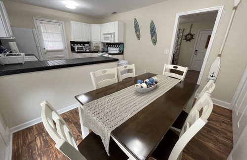 Myrtle Grove Casa | Home Sweet Home, 7 Minutes From Carolina Beach