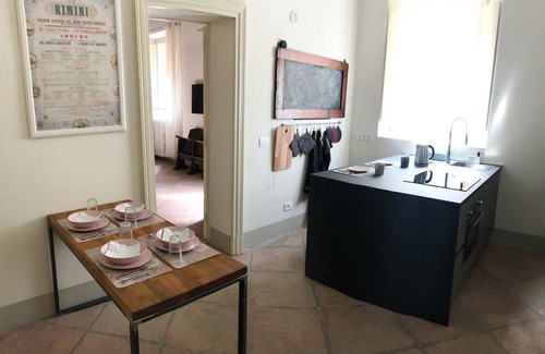 Rimini Historic Center Apartamento | DULCE HOGAR. Apartamento completo en el centro histórico.