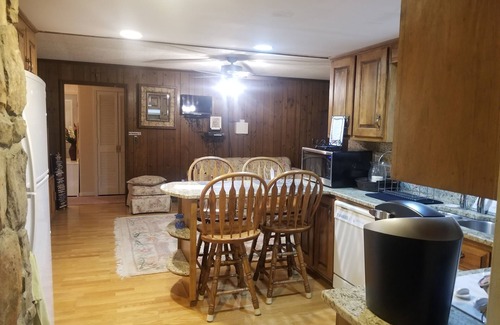 Norcross Casa | Home Sweet Home...Your Cozy Comfy Hideout-20 Min From DWNTWN