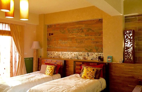 Jinning Casa | Home & Teak Homestay
