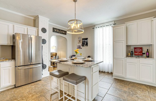 Jeffersonville - Clarksville Cabaña | Home w/ Fenced Backyard, 6 Mi to Dtwn Louisville!